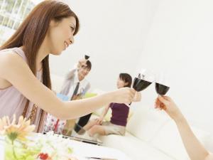 喝醉了怎么解酒？喝酒前中后吃什么？解酒醒酒最快方法