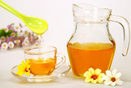 喝蜂蜜水有什么好處和壞處?食用蜂蜜有哪些禁忌