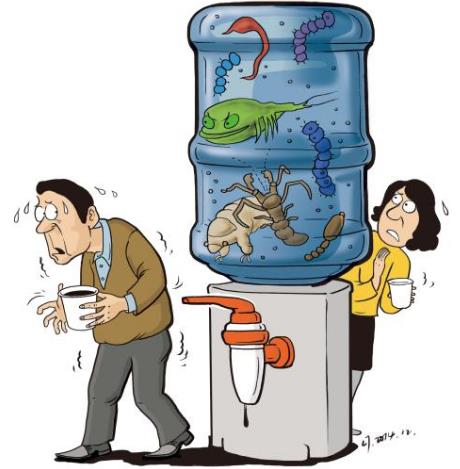 喝飲水機里的水干凈安全嗎?長期飲用飲水機桶裝水的健康隱患