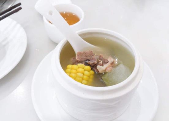 燉骨頭湯放醋好嗎?燉骨頭湯放醋能補(bǔ)鈣嗎