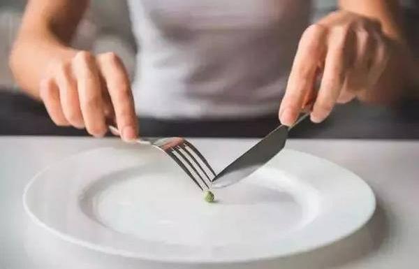 仙提|你的“過(guò)午不食”是“假養(yǎng)生”!不吃晚飯的壞處,太多了!