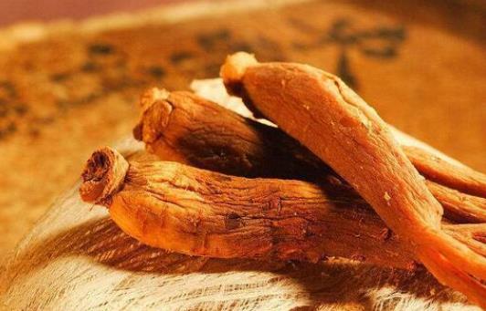 紅參什么時(shí)候吃最好?紅參有哪些作用?