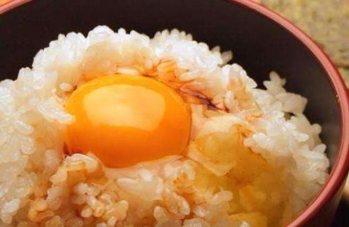 蛋澆飯用的是什么蛋?蛋澆飯和蛋炒飯的區(qū)別