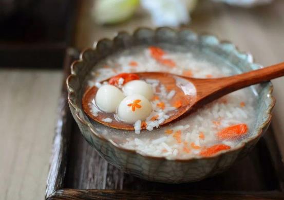 小孩可以吃米酒嗎?產(chǎn)后能吃酒釀圓子嗎?