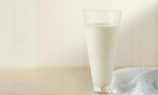感冒時可以喝牛奶嗎?腎病患者可以喝牛奶嗎?