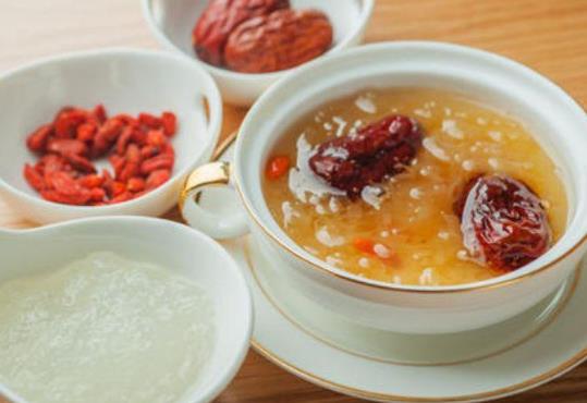 燕窩化成水還有營養(yǎng)嗎?燕窩可以用溫水泡嗎?