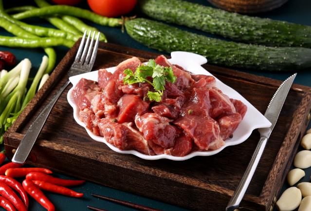 舌尖上的養(yǎng)生之道,牛驢匯湯鍋?zhàn)萄a(bǔ)暖心,健康養(yǎng)生