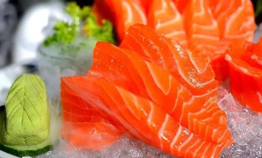 怎么辨別三文魚(yú)的真假?三文魚(yú)有哪些營(yíng)養(yǎng)價(jià)值?