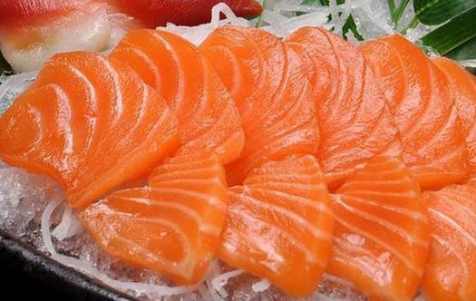 高血壓患者可以吃三文魚嗎?怎么選購(gòu)三文魚?