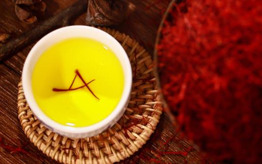 長期喝藏紅花會(huì)不會(huì)導(dǎo)致不孕 喝藏紅花會(huì)導(dǎo)致流產(chǎn)嗎