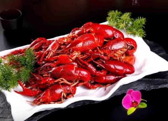 小龍蝦肉散是因?yàn)槿チ宋r線嗎?小龍蝦肉質(zhì)松散是蝦的問題嗎?