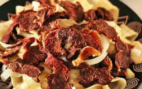 痛風(fēng)患者可以吃馬肉嗎?馬肉不宜與哪些食物一起吃?