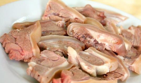 吃驢肉身體為什么會(huì)熱?驢肉不能和什么一起吃?