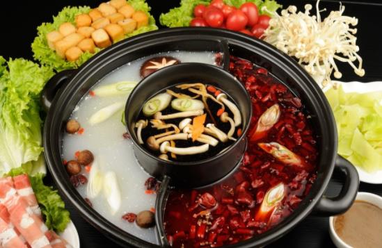 肉湯類火鍋湯底的熱量高嗎 一頓火鍋的熱量要運(yùn)動(dòng)多久