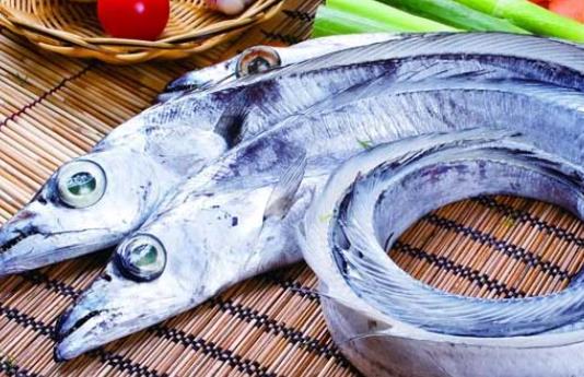 孕婦可以吃帶魚嗎?帶魚眼睛是綠色的可以吃嗎?
