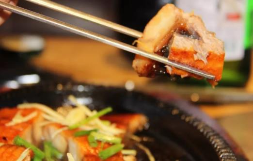 吃鰻魚(yú)真的以可補(bǔ)腎嗎?鰻魚(yú)的哪些部位不能吃?