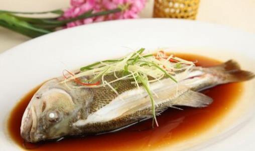 高血壓患者可以吃鱸魚(yú)嗎?鱸魚(yú)是發(fā)物嗎?