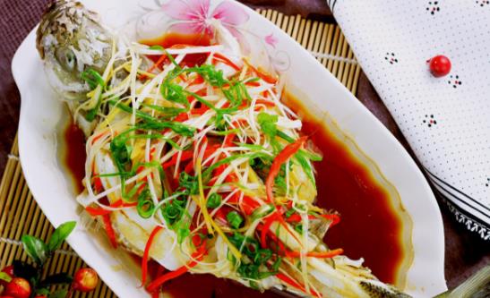 小孩子可以吃鱸魚(yú)嗎?吃鱸魚(yú)有哪些好處?