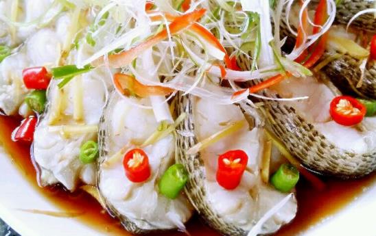 小孩子可以吃鱸魚(yú)嗎?吃鱸魚(yú)有哪些好處?