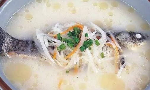 五味子鯽魚湯能豐胸嗎 鯽魚五味子湯怎么做