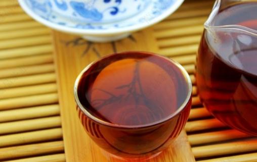 過夜的茶水能讓睫毛變長是真的嗎 隔夜綠茶可以喝嗎