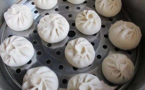 蒸包子塌陷是怎么回事 怎樣發(fā)面做包子才松軟好吃