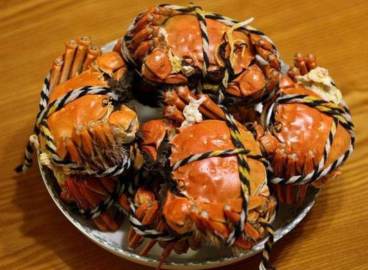 大閘蟹從冷藏室拿出來(lái)不動(dòng)了還能吃嗎?大閘蟹可以在冰箱里放幾天?