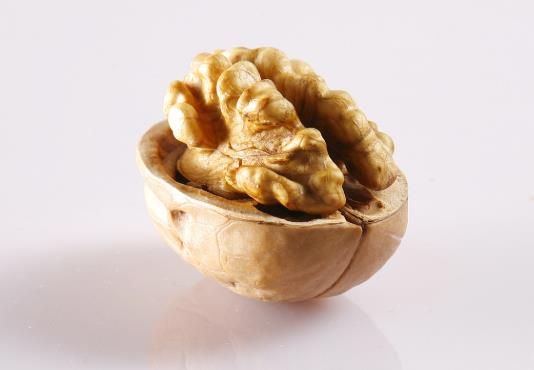 新鮮核桃為什么吃起來是苦的?核桃變質(zhì)了還能吃嗎?