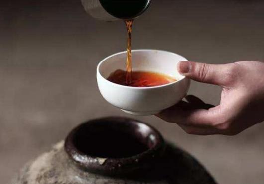 黃酒為什么要熱一下再喝?哪些人不適合喝黃酒?