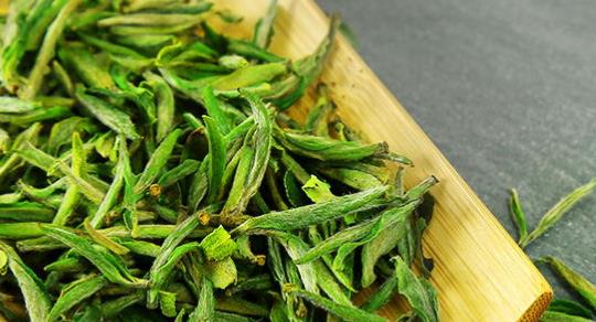 黃山毛峰綠茶生產(chǎn)地是在何處 黃山毛峰用什么杯子沖泡合適