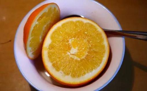 鹽蒸橙子適用于寒咳還是熱咳的人吃 鹽蒸橙子止咳化痰有效嗎