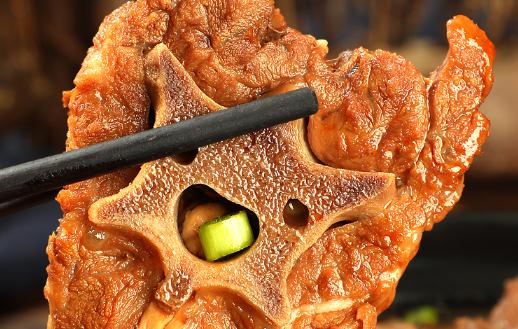 吃羊蝎子會(huì)上火嗎 羊蝎子是羊身上的哪個(gè)部位