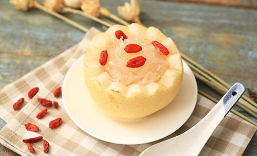 冰糖燉雪梨不放冰糖可以嗎 冰糖燉雪梨太甜對(duì)咳嗽好嗎