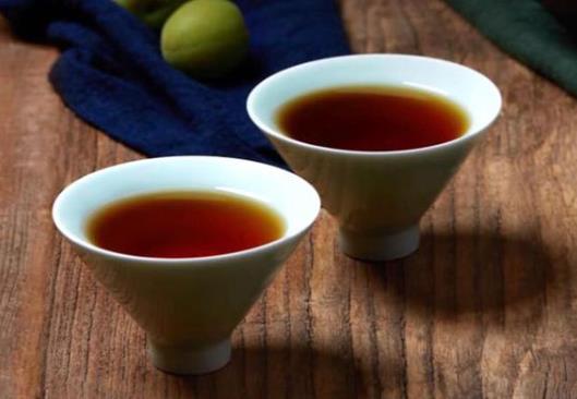 男人喝黃酒對性功能有影響嗎?體內(nèi)濕氣重能喝黃酒嗎