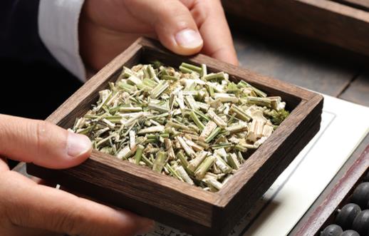 益母草喝完肚子疼怎么回事 益母草喝多長時間最好