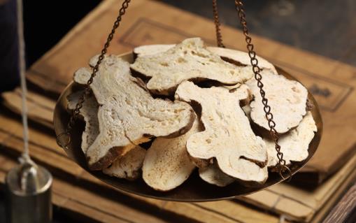 白術(shù)可以泡水喝嗎 白術(shù)搭配什么祛濕