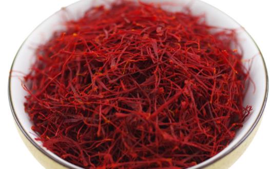 體寒濕氣重可以喝藏紅花嗎 藏紅花和黑枸杞可以一起泡水喝