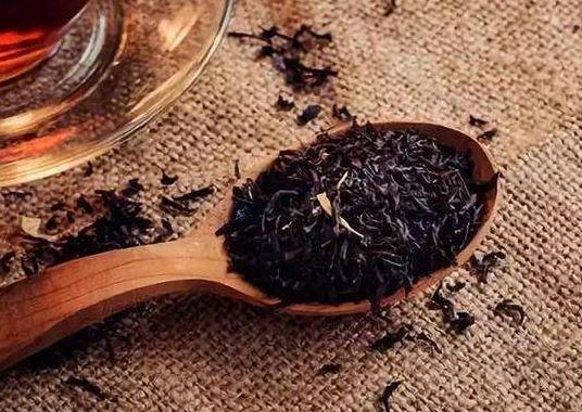 黑茶可以煮著喝嗎?黑茶適合多少度的水溫泡