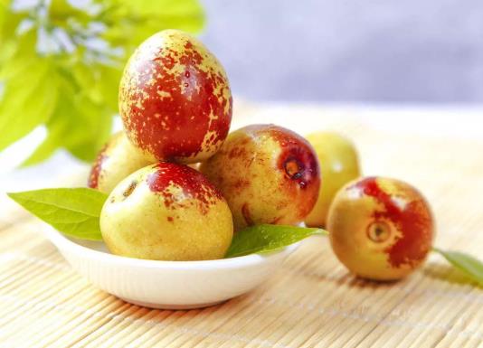 紅棗沒曬干之前叫什么?網(wǎng)上買的冬棗很青怎么辦