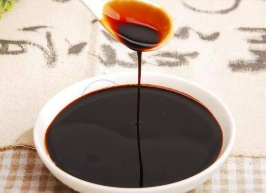 經(jīng)常吃醬油會(huì)致癌嗎?醬油是炒菜的時(shí)候放還是好的時(shí)候放