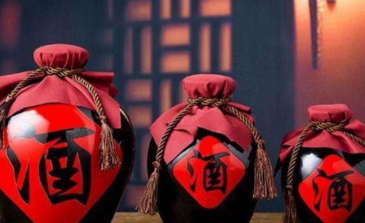 白酒放的時(shí)間越長(zhǎng)越好嗎 白酒喝了對(duì)身體有什么好處