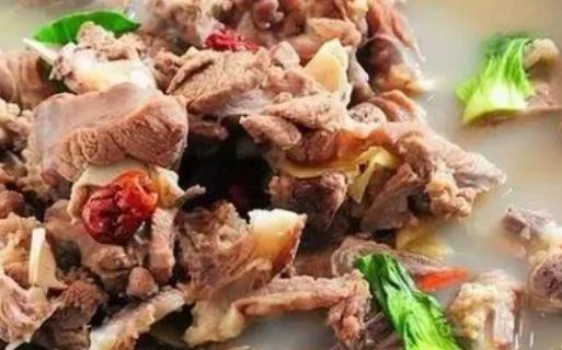 羊肉有一股膻味正常嗎?羊肉怎么處理沒有膻味?