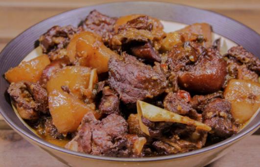 炒羊肉放醬油嗎?羊肉怎么炒沒膻味?