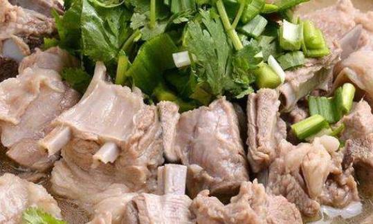 小孩冬天吃羊肉好嗎?小孩吃羊肉有什么好處?