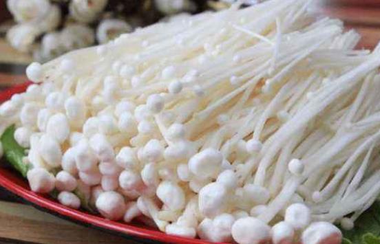 孕婦可以吃金針菇嗎?金針菇和什么一起吃好?