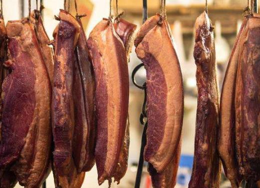 臘肉放冰箱斷電了一周還能要嗎?臘肉放冰箱不開電源會壞嗎