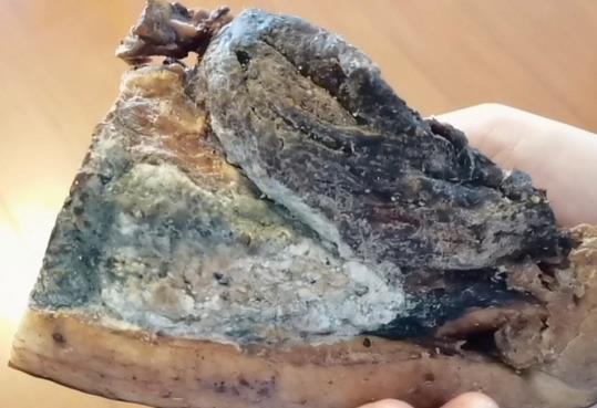 臘肉上的霉菌能煮死嗎?臘肉發(fā)霉是什么樣子的圖片
