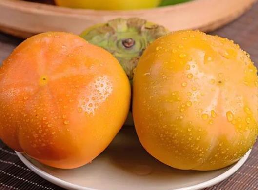 飯后多久吃柿子不算空腹?柿子帶皮吃會(huì)怎么樣