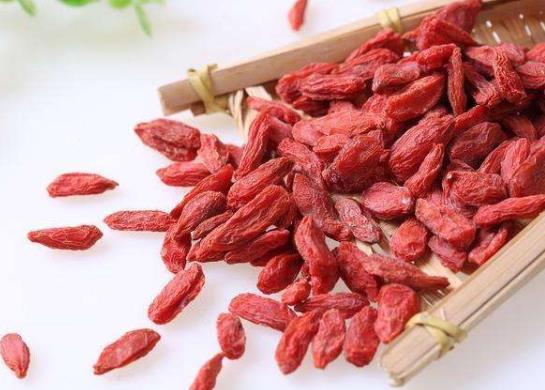 軟枸杞好還是脆的好?枸杞一天吃幾顆最補(bǔ)腎