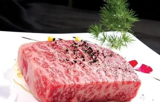 牛肉搭配什么吃好?牛肉吃了有什么好處?